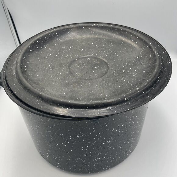 Vintage Hand Painted Black Speckled Enamelware Soup Pot Stock Pot Decor LID - Picture 7 of 13